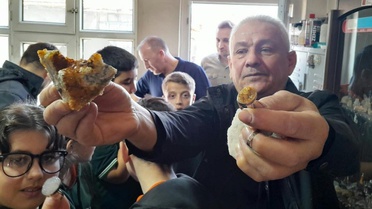 Kütahya Tavşanlı'da öğrenciler taş ustalarının atölyesinde zanaatı yerinde öğrendi