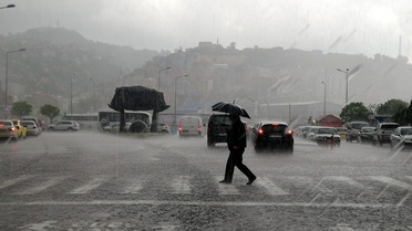 Meteoroloji, Erzincan, Erzurum ve Bayburt'ta metrekareye 21-75 kg yağış bekliyor