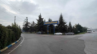 Sakarya Arifiye'de Goodyear'da pres makinesine sıkışan işçi hayatını kaybetti