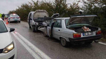 Şarköy-Malkara yolunda araçlar çarpıştı, 2'si çocuk 7 kişi yaralandı