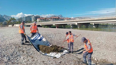 Antalya Büyükşehir Belediyesi 478 personel ve 357 araçla müdahaleye destek verdi