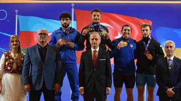 Milli halterci Engin Kara, U23 Avrupa Halter Şampiyonası'nda 2 altınla şampiyon oldu