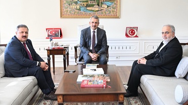 Diyanet Müşaviri İşliyen, Edirne Valisi Sezer'i makamında ziyaret etti