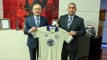 Kılıçdaroğlu, MKE Ankaragücü Başkanı Alparslan'ı CHP Genel Merkezi'nde kabul etti