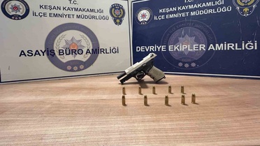 Edirne Keşan'da ateş ihbarı sonrası tabanca ve 10 fişekle şüpheli gözaltına alındı