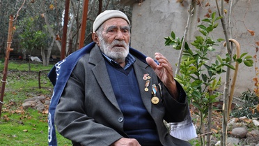 Gaziantep İslahiye'de 7 çocuk babası Kore gazisi Osman Eker (94) askeri törenle uğurlandı