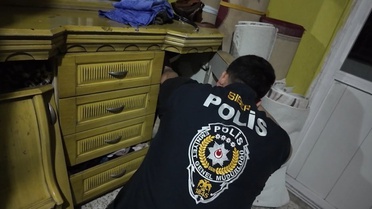 Mersin'de sanal bahis ve dolandırıcılık operasyonunda 55 şüpheliden 33'ü tutuklandı