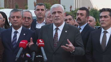 Özel, Silivri'de Esenyurt kayyumunun evinden milyon avrolar çıktığını söyledi