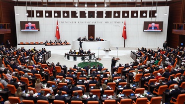 Kızılay teklifinin ilk 3 maddesi TBMM'de kabul edildi, başörtüsü tartışması yaşandı
