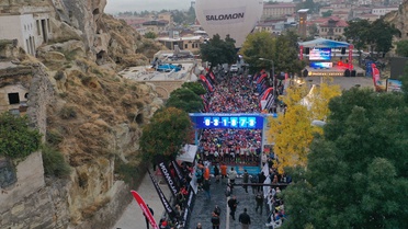 Kapadokya Ultra Trail'de 78 ülkeden sporcular Ürgüp'te 119 kilometreye kadar koşuyor