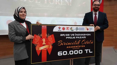 Kastamonu Üniversitesi'nde 82 projenin finale kaldığı yarışmada 19 proje ödül aldı