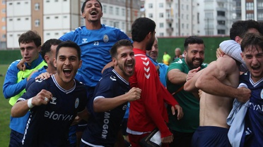 Pazarspor, Tokat Belediye Spor'u 90+5'te Seçkin Fırıncı'nın golüyle 1-0 yendi