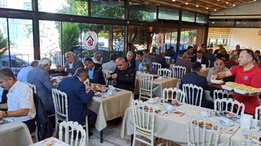 Devrek'te Muhtarlar Günü çelenk sunumu ve kahvaltı programıyla kutlandı