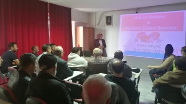 Kütahya Tavşanlı'da yükümlülere aile içi iletişim ve problem çözme semineri yapıldı