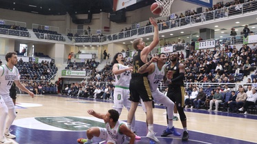 Denizli Basket, evinde Trabzonspor'a 75-70 yenildi ve 4 maçta 1 galibiyette kaldı