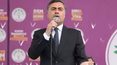 Van Belediye Başkanı Abdullah Zeydan'a 3 yıl 9 ay hapis cezası