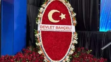 Bahçeli AK Parti kongresine çelenk gönderdi! Mesaj çiçeklerin sayısında gizli