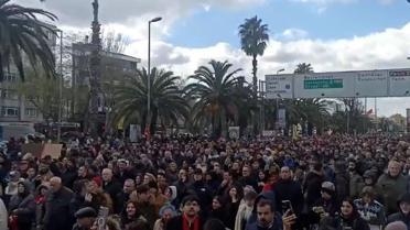 Vatan Caddesi'nden yürüyen binlerce kişi Saraçhane'ye ulaştı