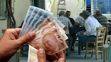 Emekli ikramiyeleri 3 katına çıkacak, maaşlar da artacak