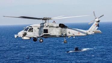 MSB'nin helikopteri denize acil iniş yaptı