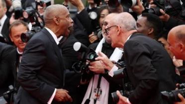 Ünlü aktör, Cannes Film Festivali'nde kendisine dokunan gazeteciye bağırdı
