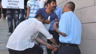 Hatay'da Merdiven Boyamada Gerginlik