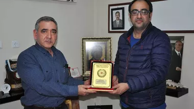 Thk'dan Başkan Sümer'e Teşekkür Plaketi
