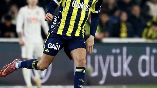 Menisküsü yırtıldı! Fenerbahçenin yıldızı 2 ay yok