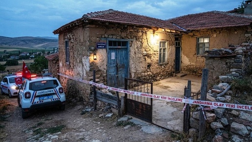 Konyada dehşet: 65 yaşındaki adam eşini boğarak öldürdü
