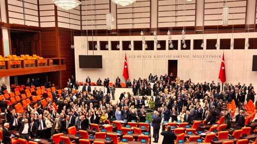 Doç. Dr. Selçuk Özdağın dikkat çeken Meclis karnesi! Rakamlar tek tek ortaya çıktı