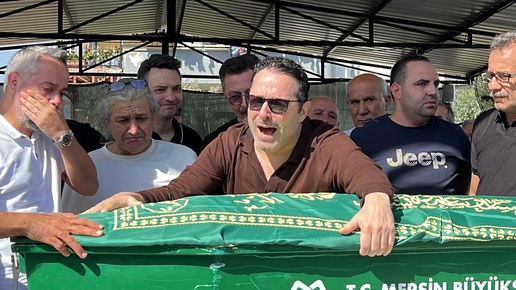 Şarkıcı Atilla Taşın kızı gözyaşları arasında toprağa verildi