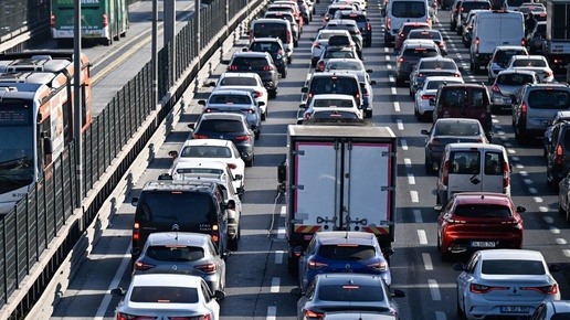 İstanbulun trafiği Nübeli de çıldırttı