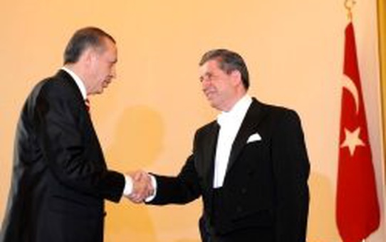 'Tokalaşma' Siyaseti