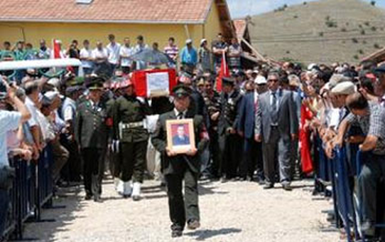 Şehit Üsteğmen, Cemevinden Son Yolculuğuna Uğurlandı