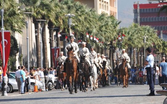 İzmir'de, Kurtuluş Coşkusu