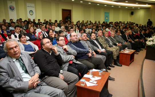 Şahinbey Kaymakamlığı'ndan Anlamlı Konferans