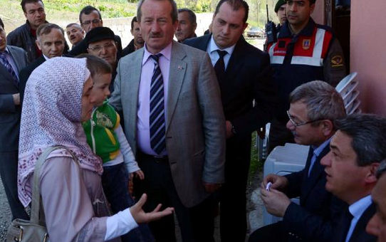 Köprü Faciasında Cenazeler Toprağa Verildi, Belediye Başkanı Tepki Gördü