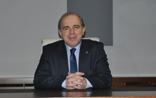 Bursa Mobilyası Çin'i Süslüyor