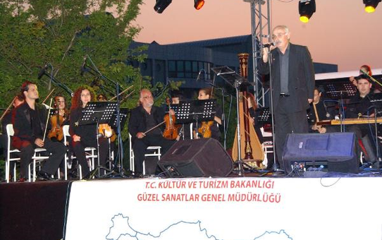 Anadolu Filarmoni Orkestrası, Balıkesir Üniversitesi'nde Konser Verdi