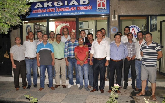 Akhisar Genç İş Adamları Derneği Başkanı Çatalcalı Güven Tazeledi