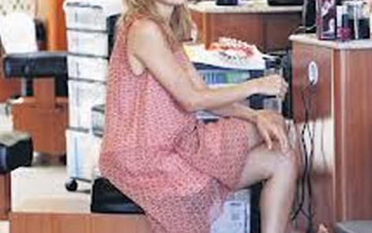 Bakımsız Nicole