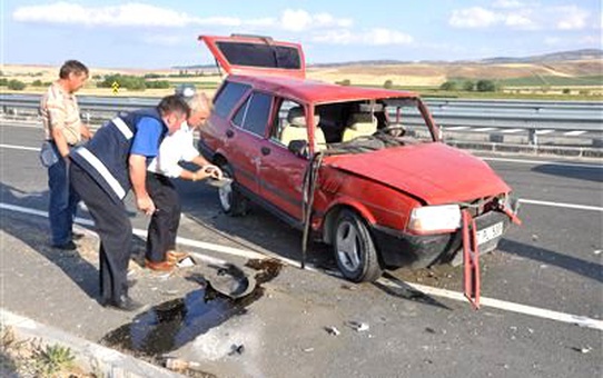 Kırıkkale'de İki Ayrı Trafik Kazası: 14 Yaralı