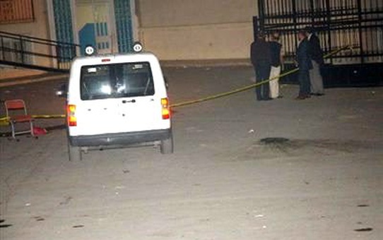 Şişli'de Okula Molotokokteyli Attılar