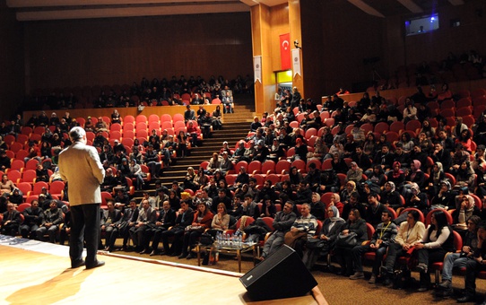 Şair Nurullah Genç, Sevenleriyle Buluştu