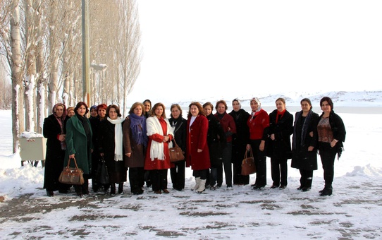 Hayırsever Kadınlar, Suşehri'ni Ziyaret Etti