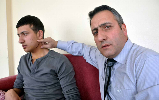 Şehir Zorbaları Bir Genci Öldüresiye Dövdü