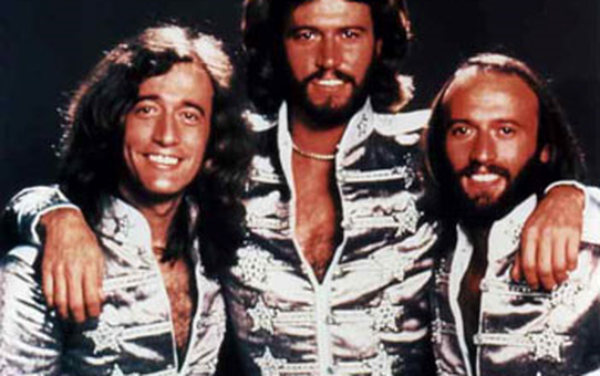 Bee Gees'in Heykelini Dikip Caddesini Açtılar