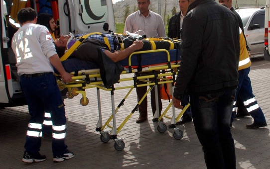 Besni'de Trafik Kazası: 5 Yaralı