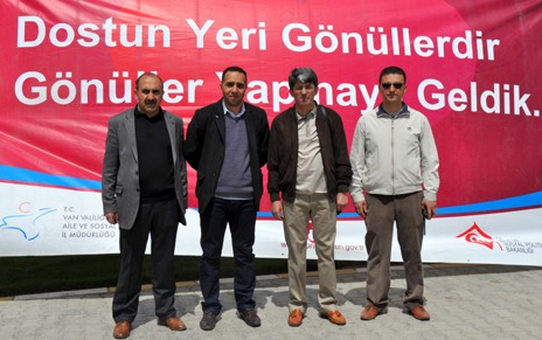 Gönül Elçileri'nden Muhtaçlar Yararına Kermes