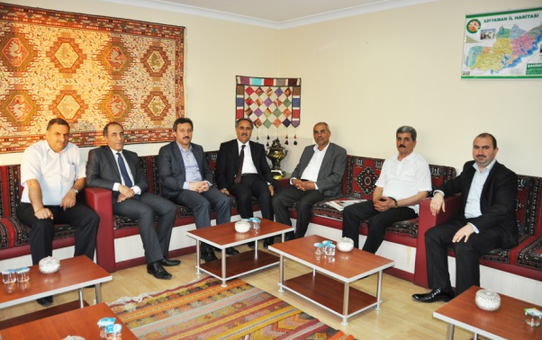Adıyamanlılar Vakfı Ziyaretçi Akınına Uğruyor
